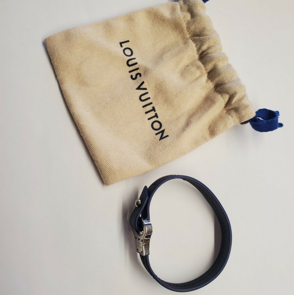 Louis Vuitton Men's bracelet
